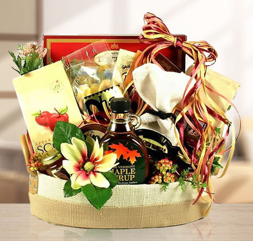 Sweet Bed in Breakfast Romantic Gift Basket