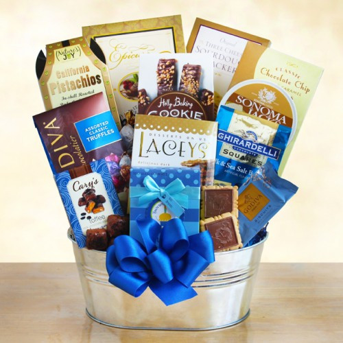 Exquisite Savory Gift Basket Delight